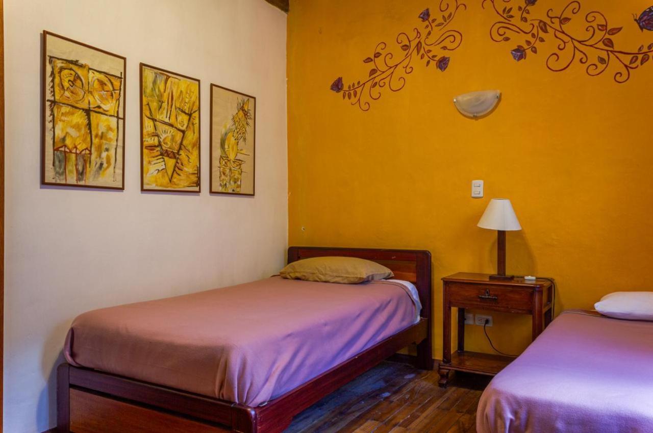 Casa De Las Rosas Cuenca Eksteriør billede